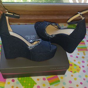 NIB Vince Camuto Tatchen Denim Wedge Sandals